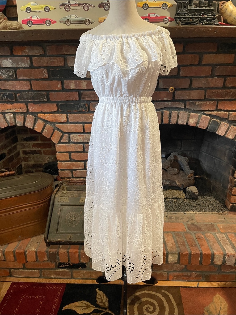 Lilly Pulitzer Geri Off-Shoulder White Eyelet Midi Dress size small